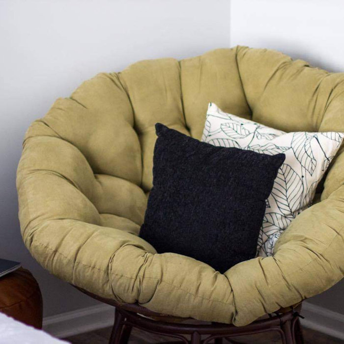 Cozy papasan reading chair
